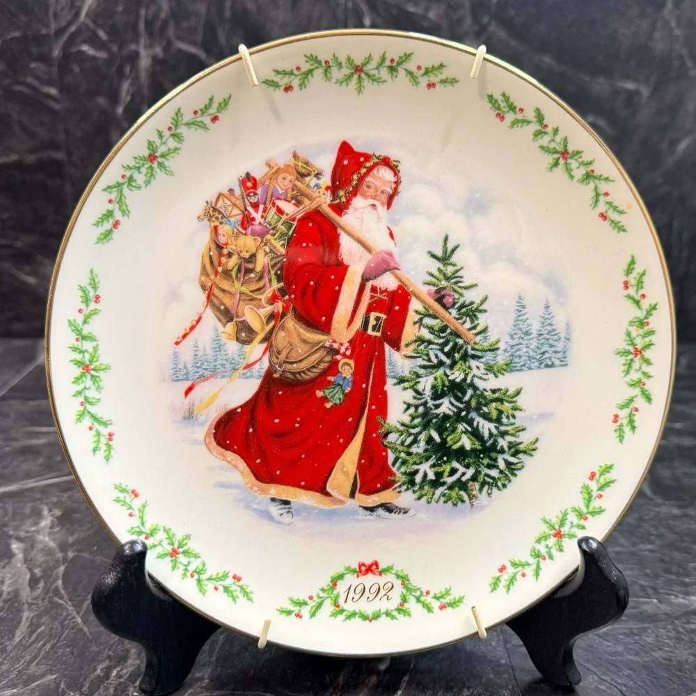 1992 LENOX COLLECTIONS “Kris Kringle” Collector Plate #P0411